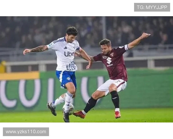 足球明星在野球场的精彩对决与友谊赛引发的热烈讨论与关注 足球明星在野球场的精彩对决与友谊赛引发的热烈讨论与关注