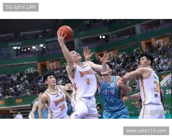 重庆篮球队实力大变革引发热议新赛季展望与挑战并存